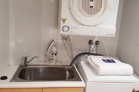 Kirra Beach Apartments - Tourism Gold Coast 3