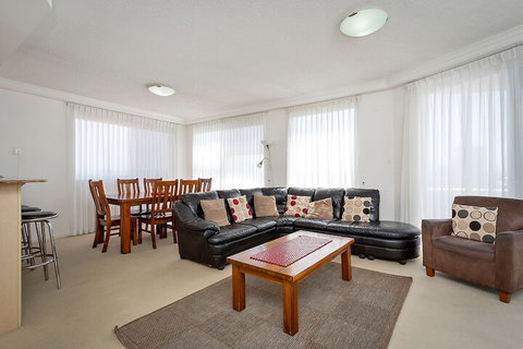 Kirra Beach Apartments - Tourism Gold Coast 4