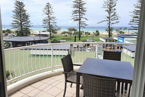 Kirra Beach Apartments - Tourism Gold Coast 7