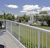 Main Beach Apartments - Tourism Gold Coast