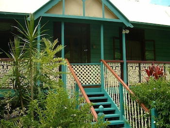 Riviera Bed And Breakfast - Tourism Gold Coast 0