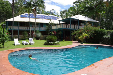 Riviera Bed And Breakfast - Tourism Gold Coast 3