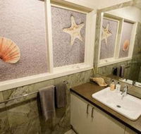 Whitesbeach Guesthouse - Tourism Gold Coast