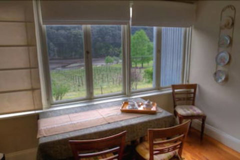 Tizzana Winery Bed & Breakfast - Tourism Gold Coast 3