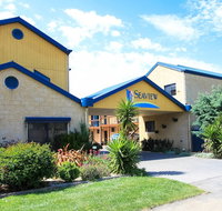 Seaview Motel and Apartments - Tourism Gold Coast