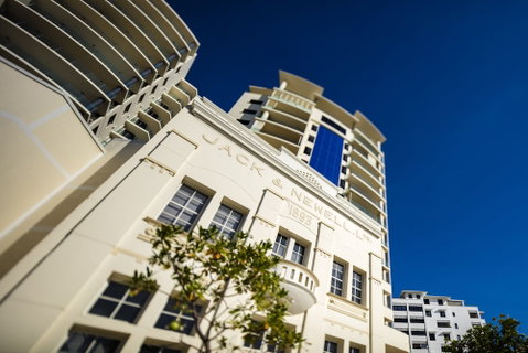 Jack & Newell Holiday Apartments - Tourism Gold Coast 0