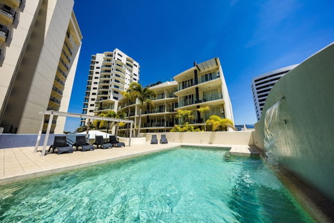 Jack & Newell Holiday Apartments - Tourism Gold Coast 3