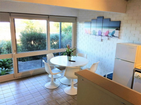 Pacific Heights Holiday Apartments & Munn's Tower House - Tourism Gold Coast 0
