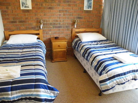 Pacific Heights Holiday Apartments & Munn's Tower House - Tourism Gold Coast 2