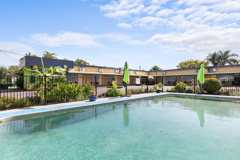 Arkana Motel - Tourism Gold Coast 2