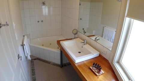 Two Truffles Cottages - Gold Coast 4