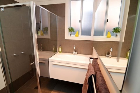 Thelma's Temora - Tourism Gold Coast 3