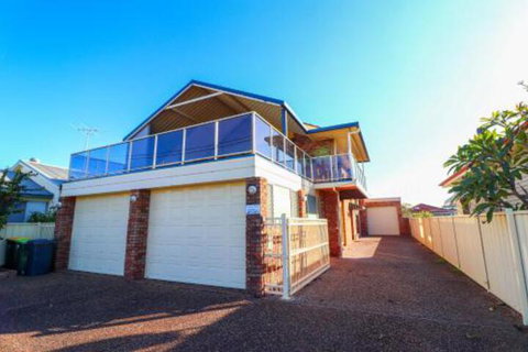 Anglers Abode - Tourism Gold Coast 0