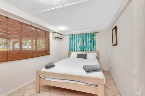 Edge Hill Holiday Home / Cairns - Tourism Gold Coast 5