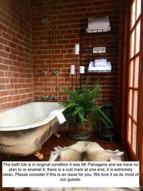 The Shopkeepers Quarters - Tourism Gold Coast 1
