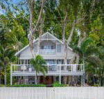 Decked Out by The Sea - Tourism Gold Coast