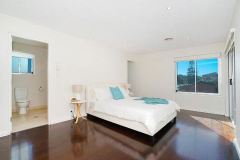 Perfect Beach Front Duplex The Entrance North - Tourism Gold Coast 3
