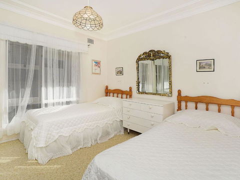 Toowoon Bay Beachside Unit Unit 4 - Tourism Gold Coast 1