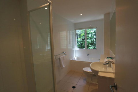Delightful Family Apartment In Modern Complex - Tourism Gold Coast 3