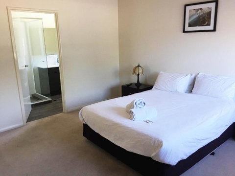 Blue Sky Apartment - Tourism Gold Coast 3