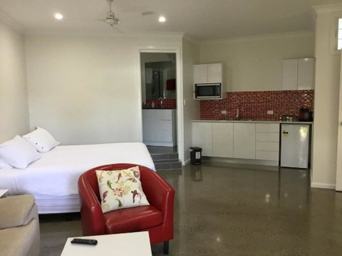 The Cyclone Shelter - Tourism Gold Coast 4