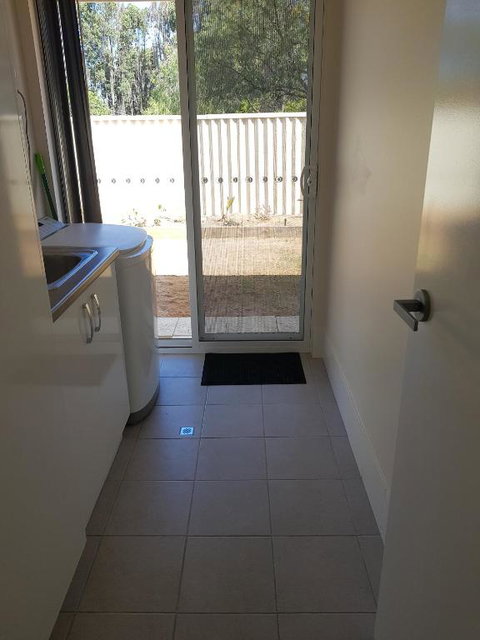 Towncrackers Guest House - Tourism Gold Coast 3
