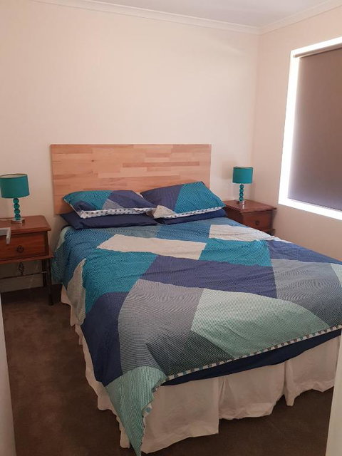 Towncrackers Guest House - Tourism Gold Coast 1