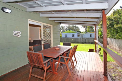 24 Sundew Street Mudjimba 500 Bond Pet Friendly Linen Supplied WIFI Air Cond. - Tourism Gold Coast 4