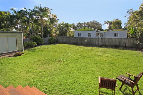 24 Sundew Street Mudjimba 500 Bond Pet Friendly Linen Supplied WIFI Air Cond. - Tourism Gold Coast 1