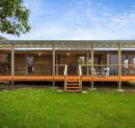 98 Ocean Parade Rustic Log Cabin - Tourism Gold Coast