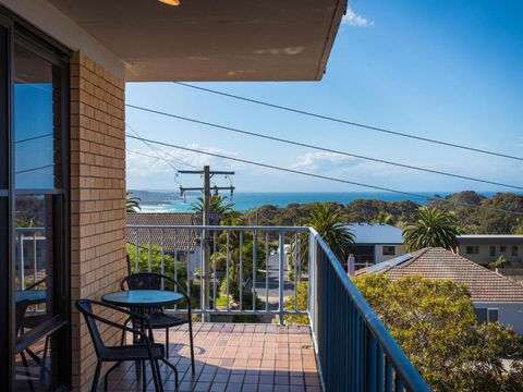 Sheridan Court On Wagonga - Tourism Gold Coast 3