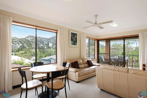 Bayview Unit Stunning Inlet Views - Tourism Gold Coast 5