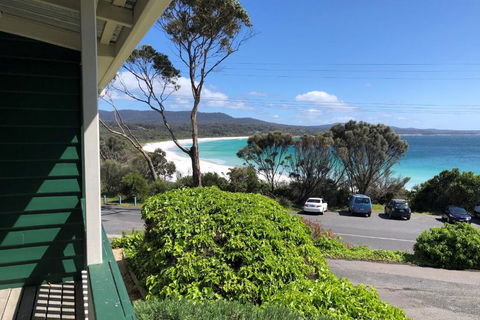 BURGESS COTTAGE King Bed For Couples - Tourism Gold Coast 5