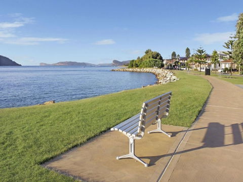 Bella Mare 2 Bedroom Ocean View Terrace Apt - Tourism Gold Coast 6