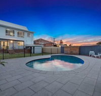 Waterview Beach house - Tourism Gold Coast