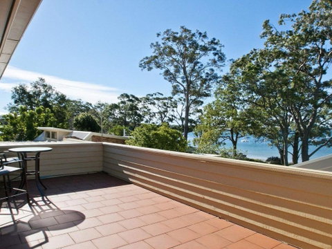 Izba Mediterranean Style Hideaway - Tourism Gold Coast 3
