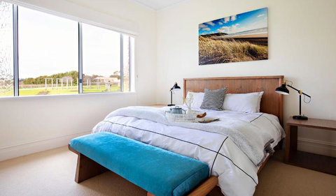 Cherubino Wines Guest Houses - Gold Coast 3