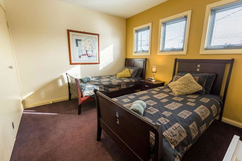 Aqua Vista A Stroll To Paynesville Forshore - Tourism Gold Coast 1