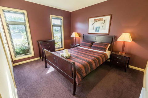 Aqua Vista A Stroll To Paynesville Forshore - Tourism Gold Coast 2