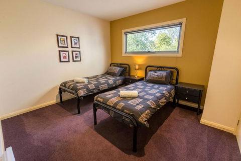 Aqua Vista A Stroll To Paynesville Forshore - Tourism Gold Coast 3