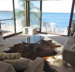 13 Harbourside 3 7 Soldiers Point Road fantastic waterfront unit - Tourism Gold Coast