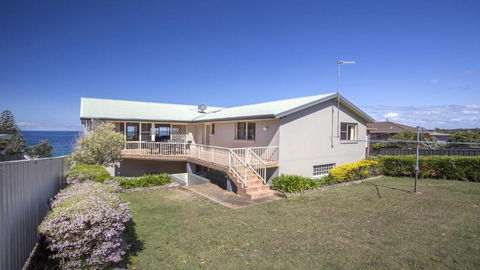 143 Mitchell Pde Magnificent Outlook - Tourism Gold Coast 4