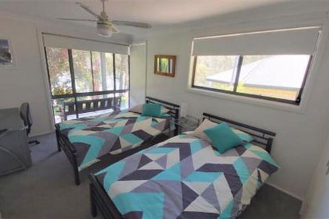 9 Hayward St. Stay Lakeside - Tourism Gold Coast 5
