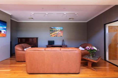 Maidstone Executive Residence - Tourism Gold Coast 5