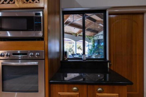 Maidstone Executive Residence - Tourism Gold Coast 2