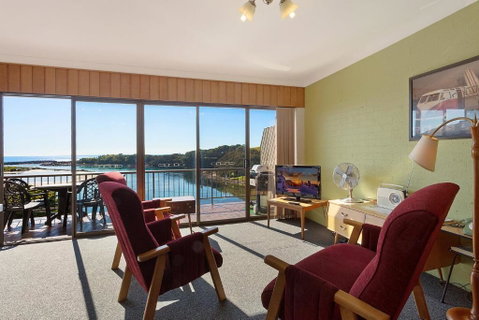Pacific Pines Unit 6 - Tourism Gold Coast 5