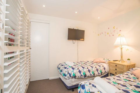 Ultimate Sandringham Beach Front Luxury House - Tourism Gold Coast 6