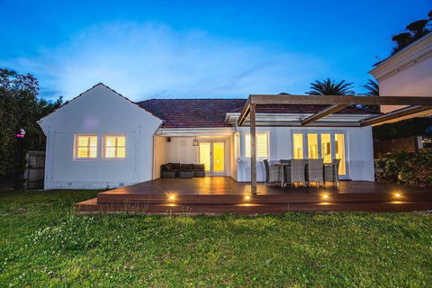 Ultimate Sandringham Beach Front Luxury House - Tourism Gold Coast 1
