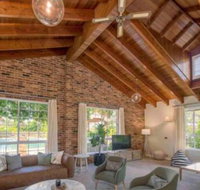 Luxurious Home on 5 Acres Close to CBD Sleeps 18 - Tourism Gold Coast