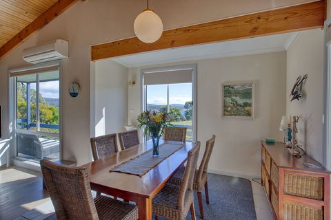 Cockatoo Cabin - Tourism Gold Coast 5
